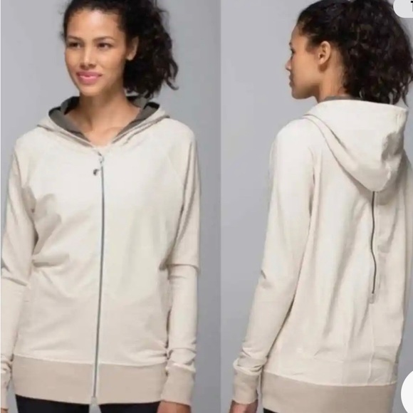 lululemon athletica Tops - NWT 🎁 Fits 8-10 NWT rare🌷Rollin with my omies Mojave tan vintage…